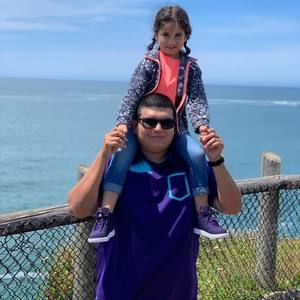 Meet your Posher, Carlos